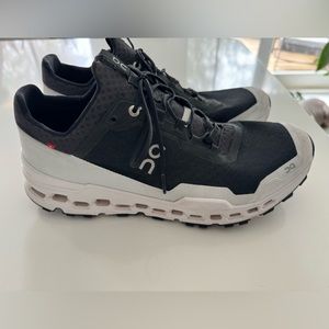 On running Cloud Ultra trail shoes